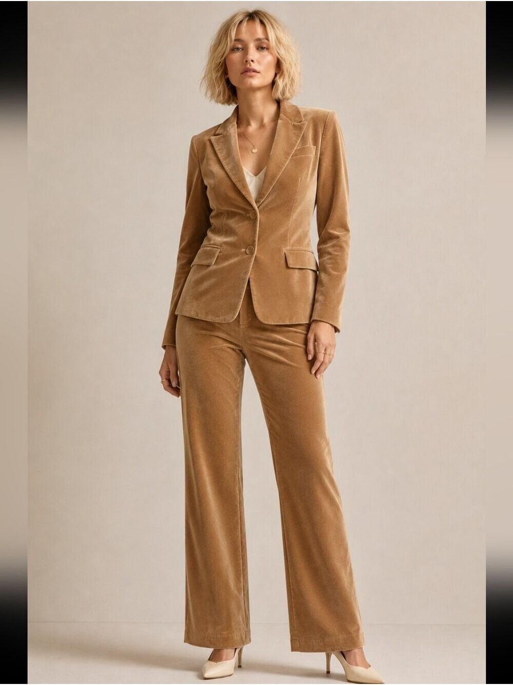 VINTAGE BODY BY VICTORIA CAMEL VELVET PANTSUIT SET BLAZER FLARE PANTS SIZE 4